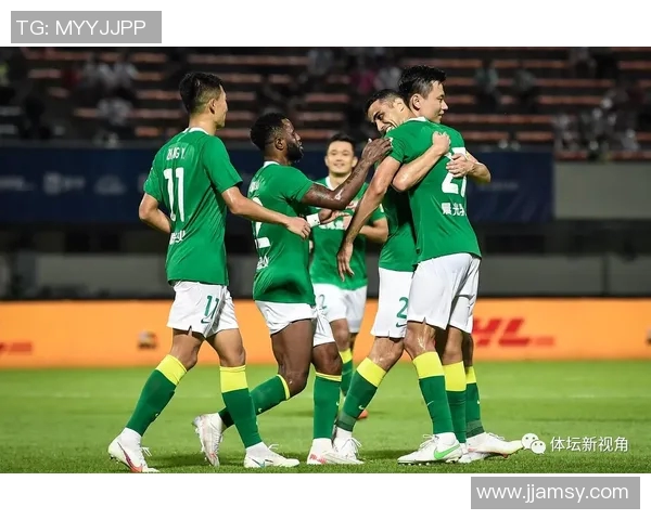 西安篮球队在世界杯积分榜中以64分稳居第一展现强劲实力